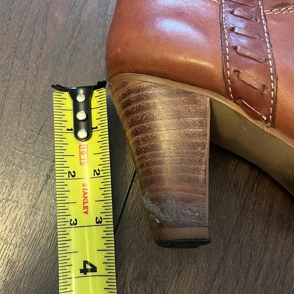 Vintage made in Brazil brown leather heeled boots size 8 - Picture 4 of 7